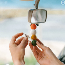 Load image into Gallery viewer, Sunglo Smelly Balls - Dream Thyme Fragrance