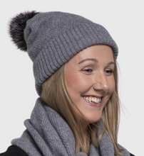 Load image into Gallery viewer, Pattern Rib Knit Beanie - 3 Colour Options