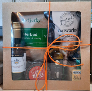 Wine & Nibbles Gift Box - Savoury - 1