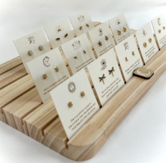 Love Lunamei Gold Studs