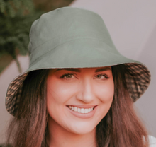 Load image into Gallery viewer, Vacationer Reversible Ladies Sun Hat - Noah/Moss
