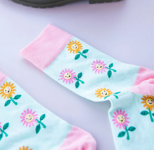 Load image into Gallery viewer, Flower Socks
