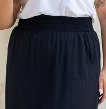 Load image into Gallery viewer, Resort Skirt - Black
