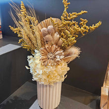 Load image into Gallery viewer, Dried Floral Arrangements - Mini
