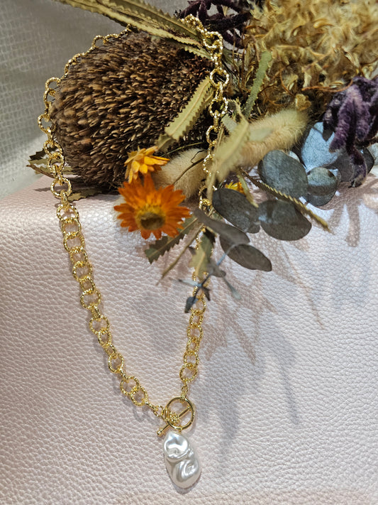 Fob Chain Necklace With Pearl - Gold