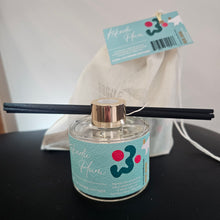Load image into Gallery viewer, Diffuser - Assorted Scents 100ml
