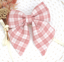 Load image into Gallery viewer, Sailor Bow Assorted Colours
