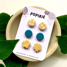 Load image into Gallery viewer, Popirie Retro Bloom Stud Sets
