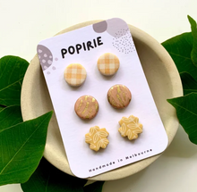 Load image into Gallery viewer, Popirie Retro Bloom Stud Sets
