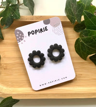 Load image into Gallery viewer, Popirie Miss Henna Daisy Studs - 4 colours
