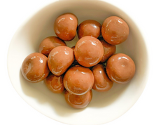 Load image into Gallery viewer, Milk Chocolate Raspberry Balls
