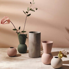 Load image into Gallery viewer, Cloud Vase - M - Available in 2 colours
